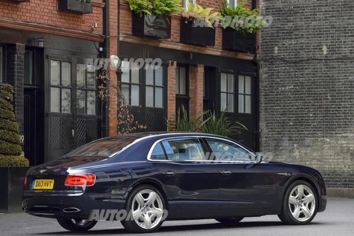 Garavaglia: «Nuova Bentley Flying Spur? Lusso, tecnologia e piacere di guida» (25)