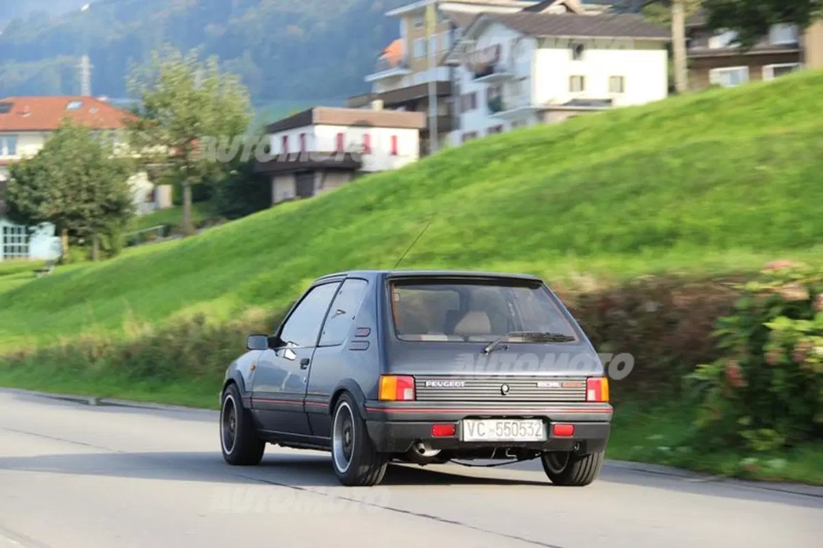 Peugeot 205 GTI Gutmann (2)