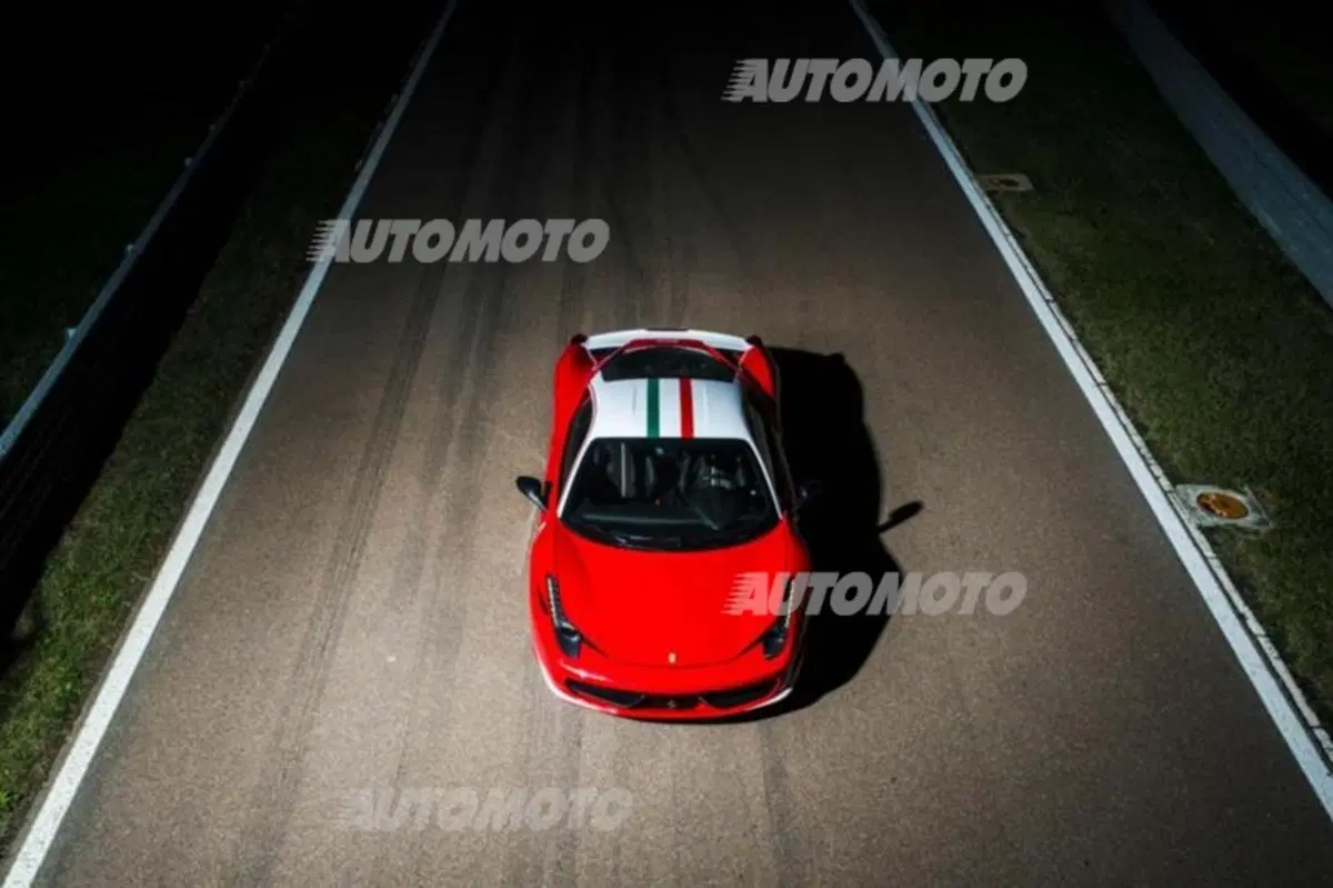 Ferrari 458 Italia: un esemplare dedicato a Niki Lauda (4)