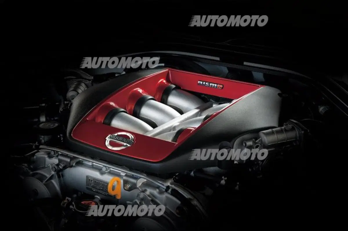 Nuova Nissan GT-R Nismo (16)