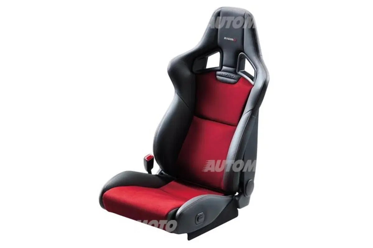 Nuova Nissan GT-R Nismo (17)