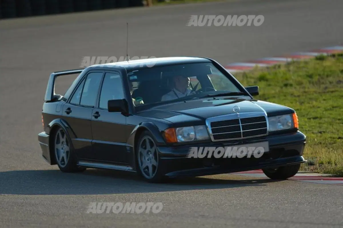 Mercedes-Benz Classe C: 30 anni di un cult (3)