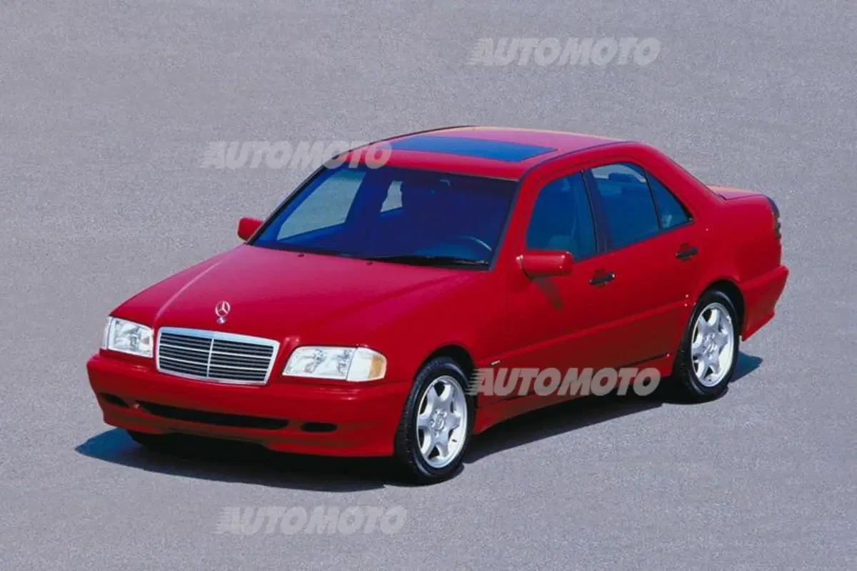 Mercedes-Benz Classe C: 30 anni di un cult (30)