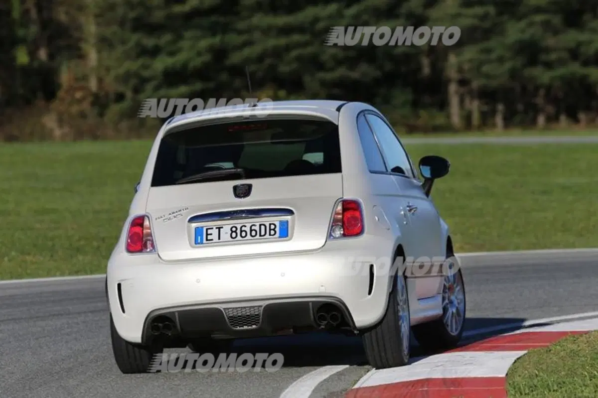 Abarth 595 50° Anniversario (15)