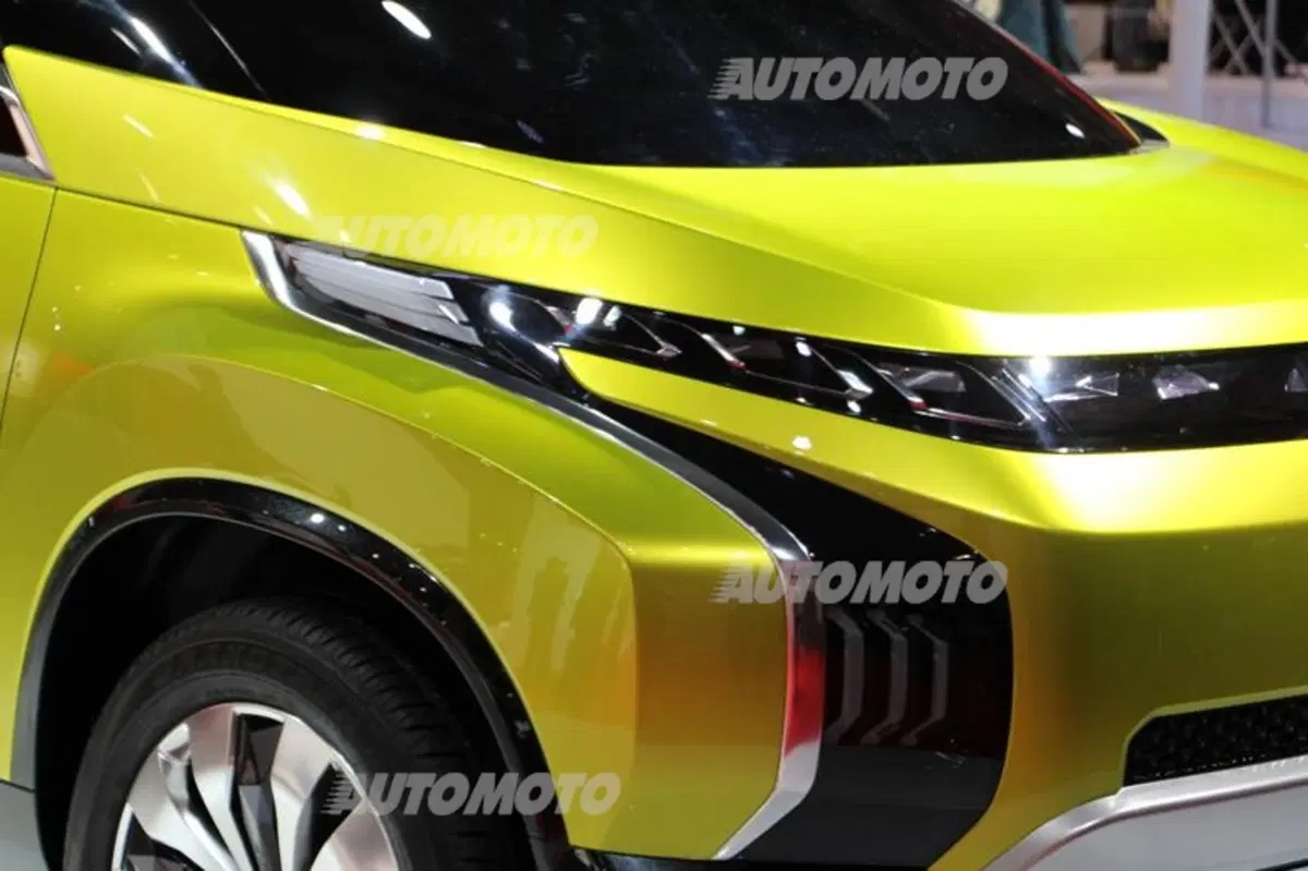 Mitsubishi al Tokyo Motor Show 2013 (25)