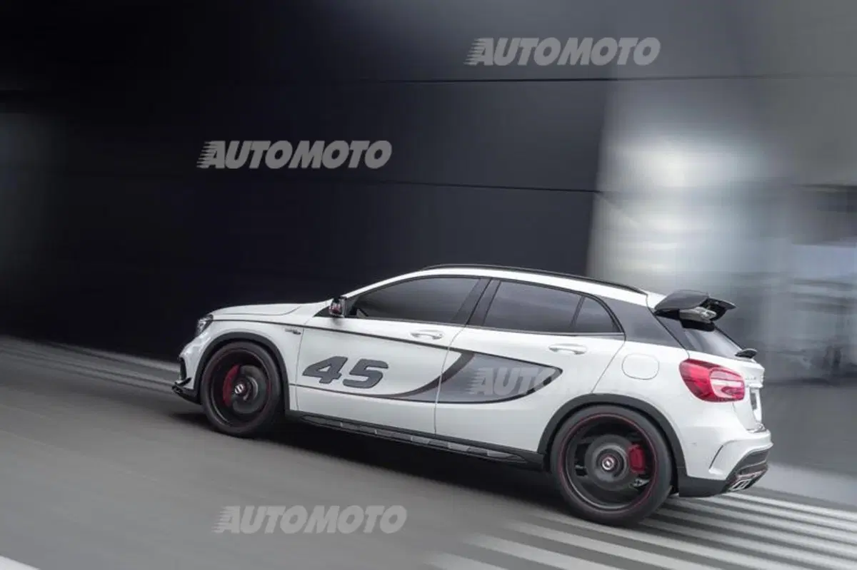 Mercedes-Benz GLA 45 AMG: ecco il prototipo (5)