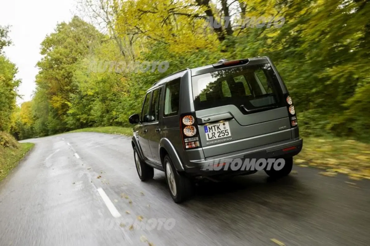 Land Rover Discovery 2014 (12)