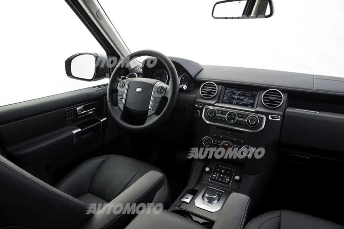 Land Rover Discovery 2014 (47)