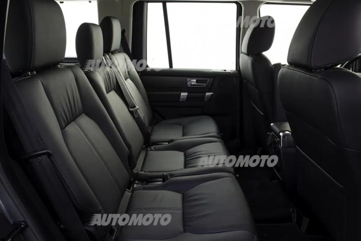 Land Rover Discovery 2014 (53)