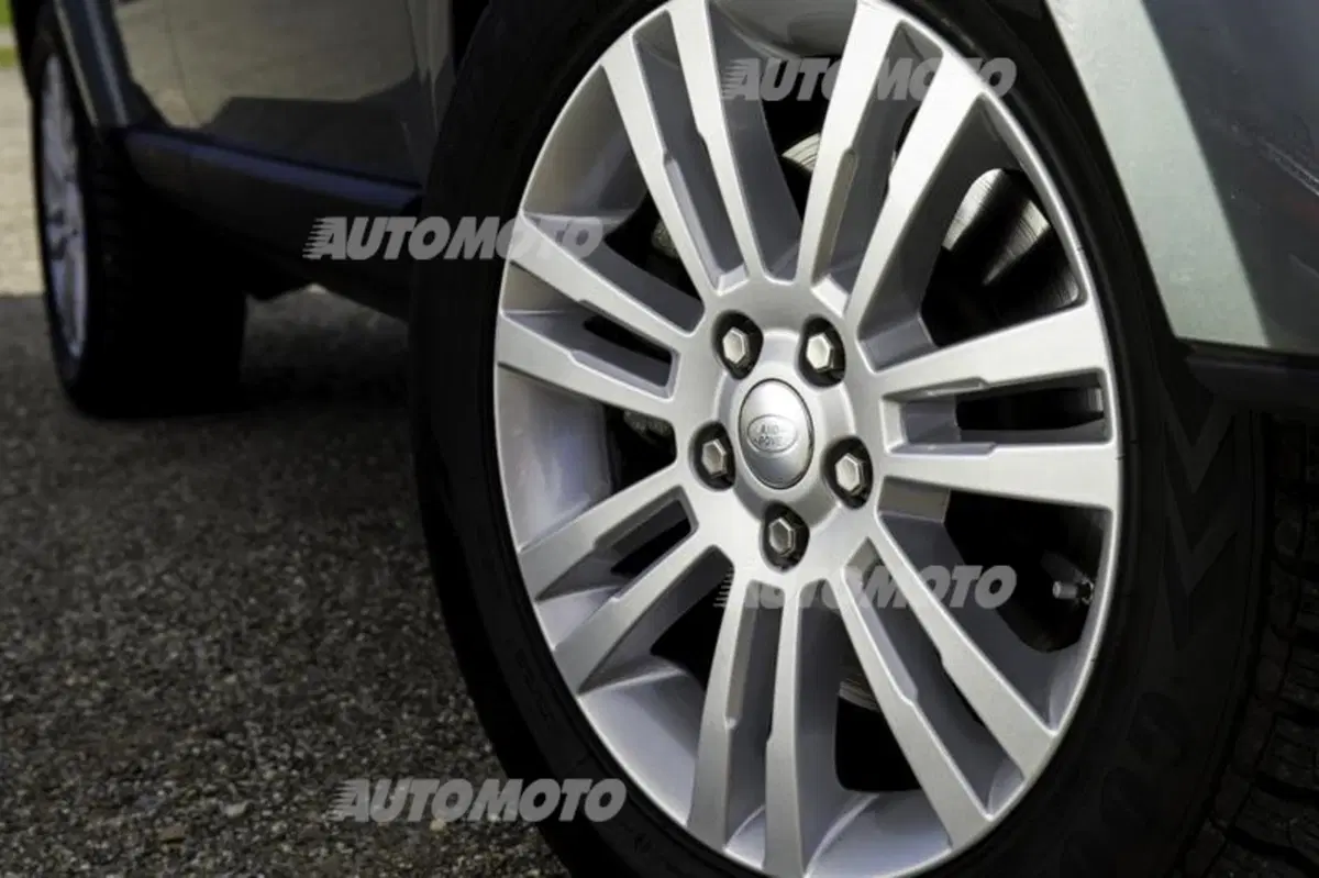 Land Rover Discovery 2014 (67)