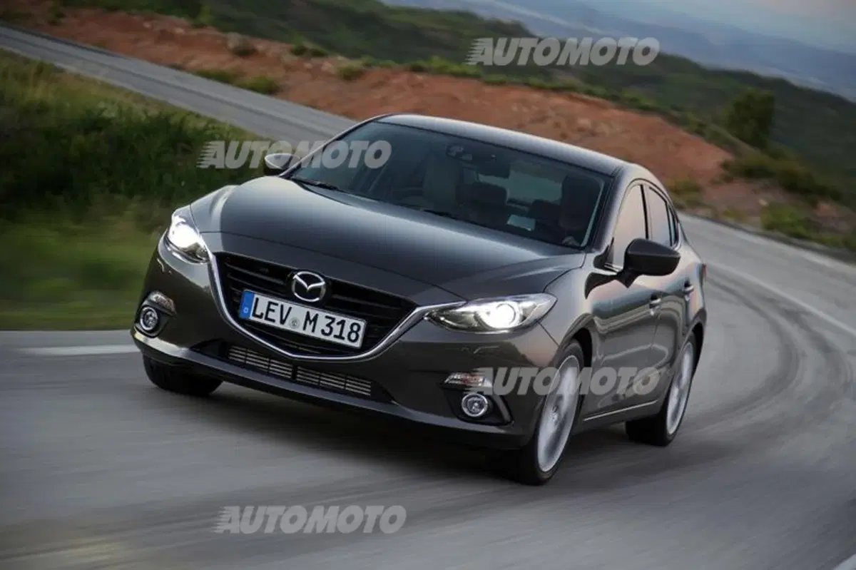Mazda3 Skyactiv-Hybrid (3)