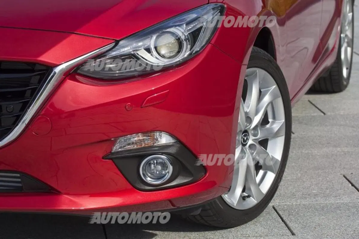 Mazda3 Skyactiv-Hybrid (12)