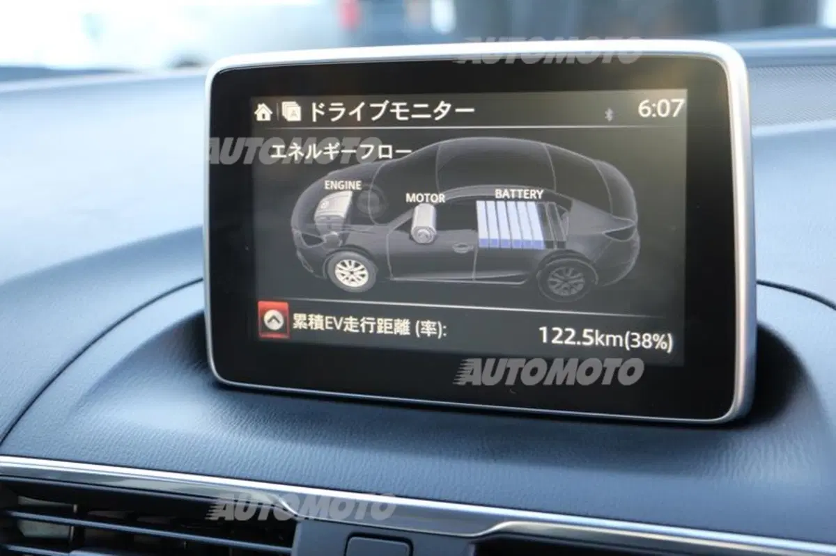 Mazda3 Skyactiv-Hybrid (25)