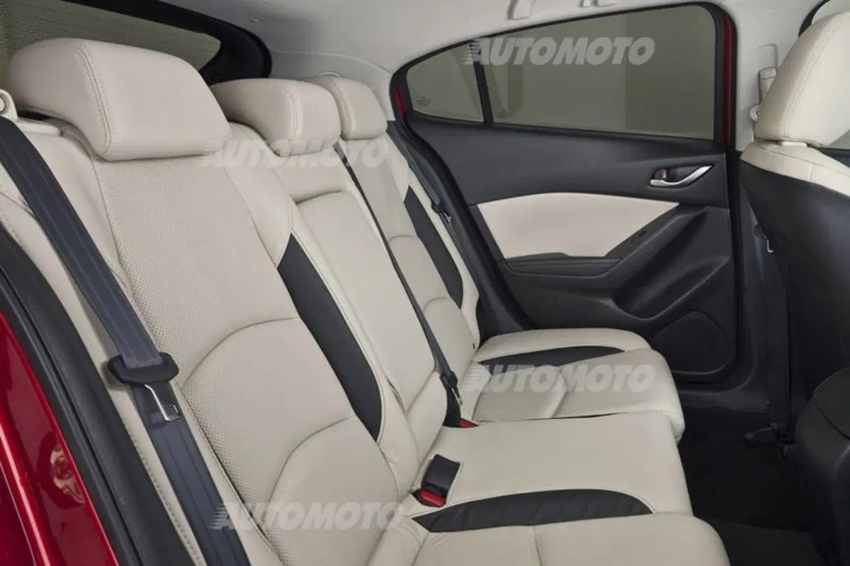 Mazda3 Skyactiv-Hybrid (28)