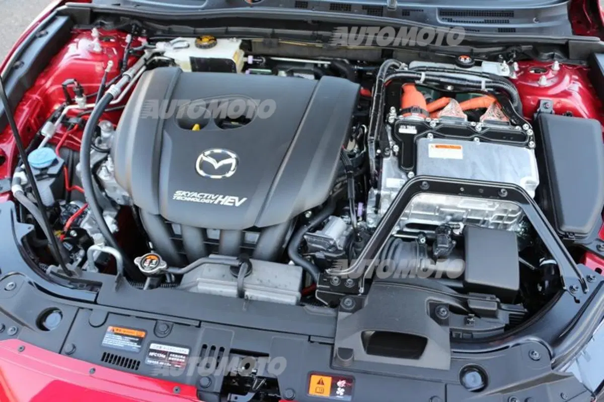 Mazda3 Skyactiv-Hybrid (29)