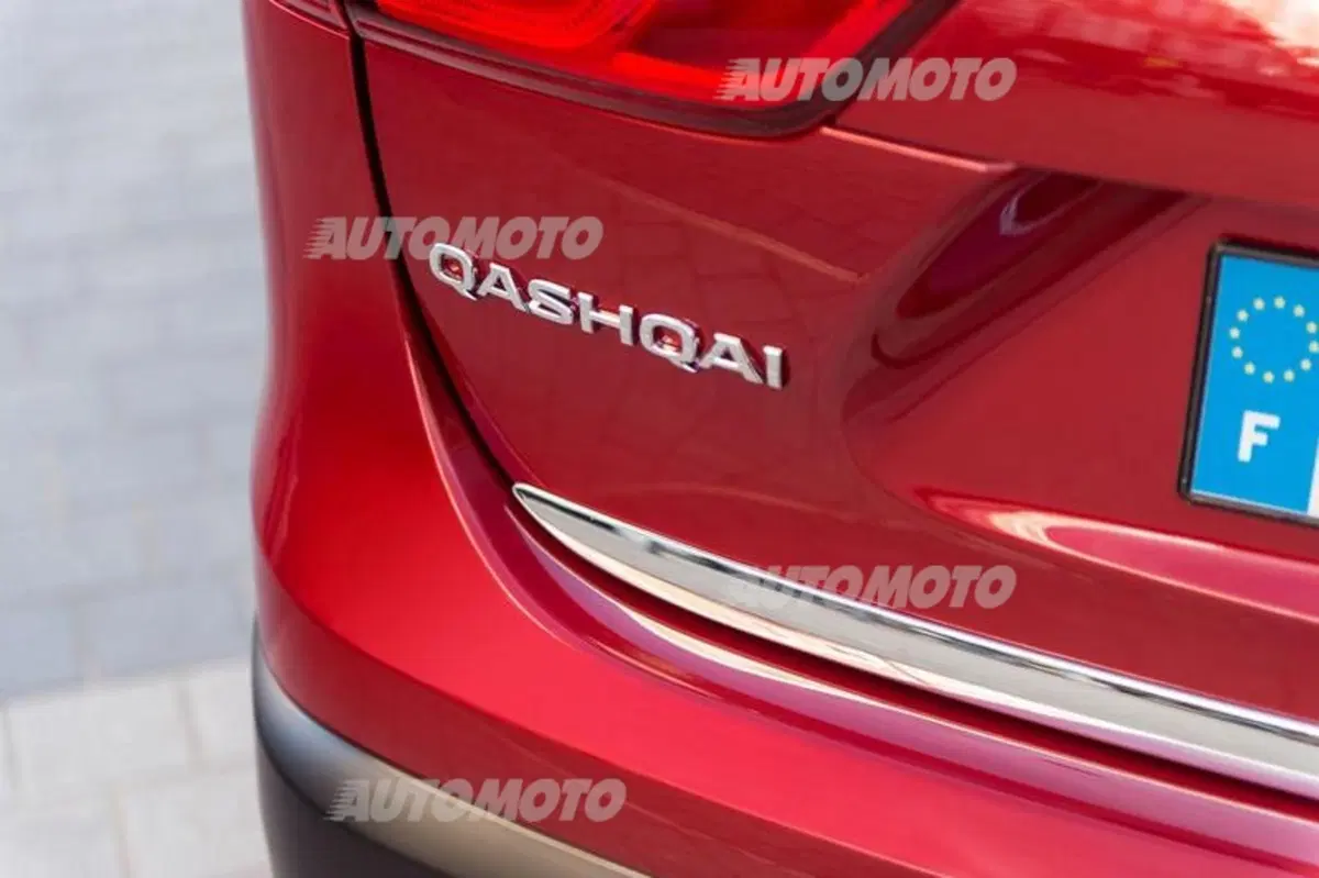 Nissan Qashqai Premier Limited Edition (18)