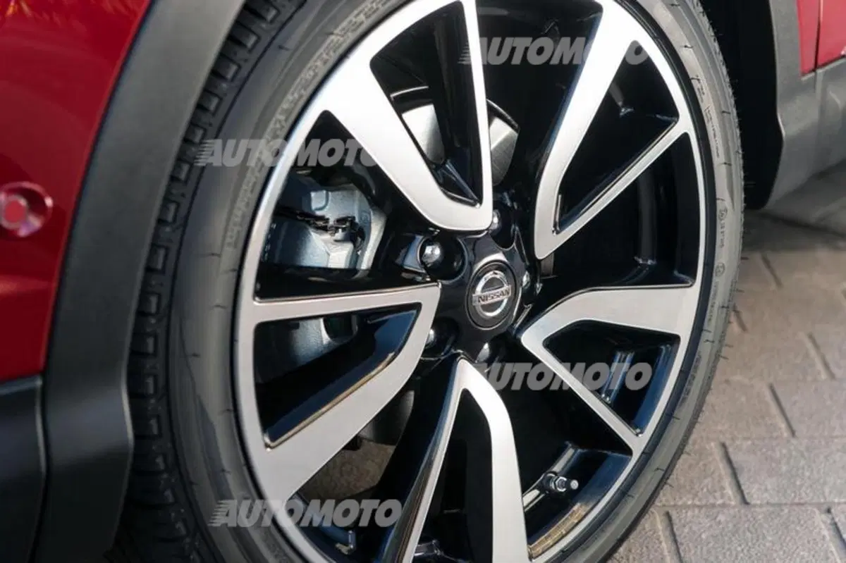 Nissan Qashqai Premier Limited Edition (20)