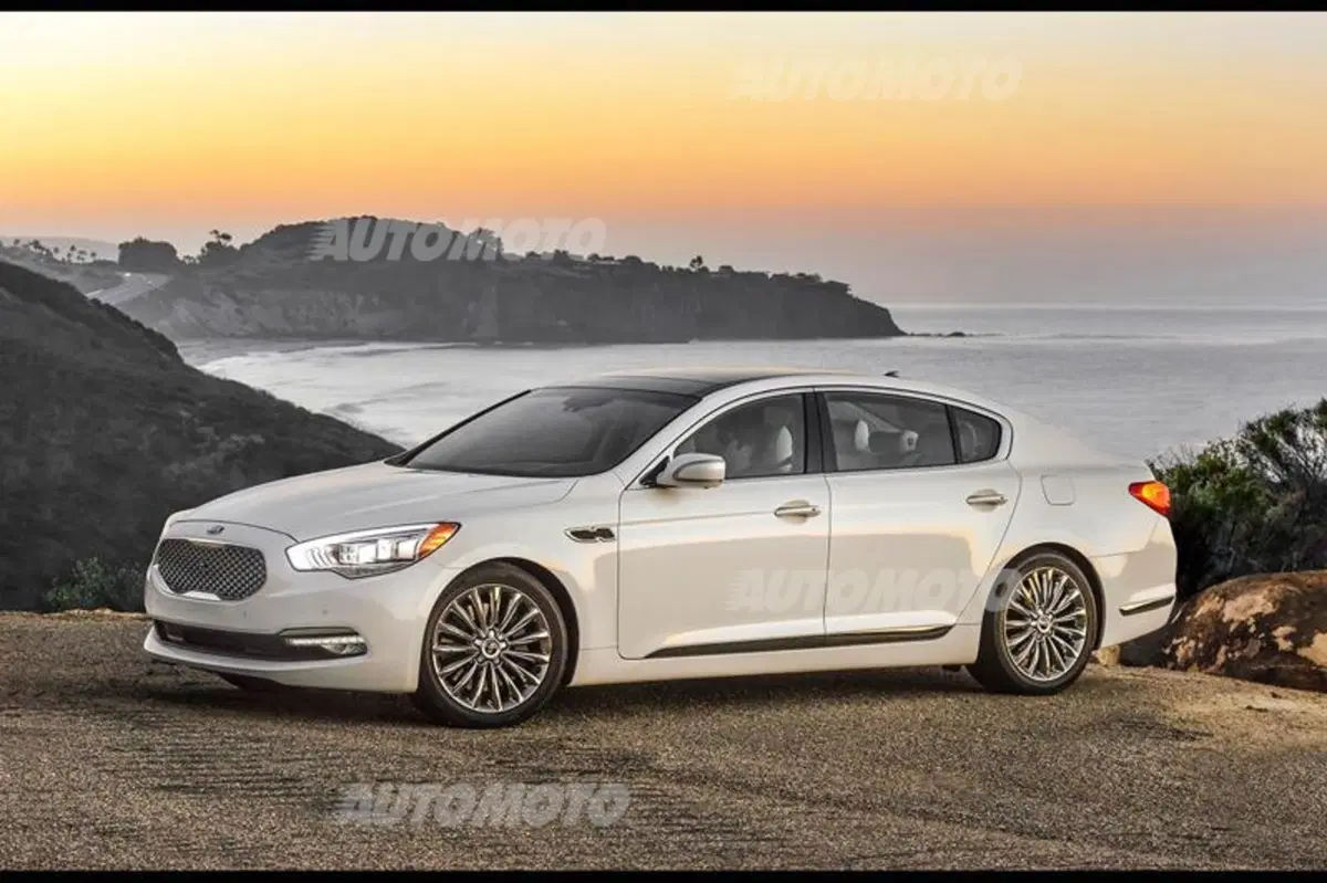 Kia K900: l'ammiraglia extra lusso parla coreano (4)