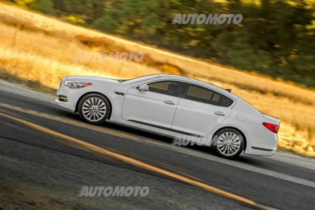 Kia K900: l'ammiraglia extra lusso parla coreano (5)