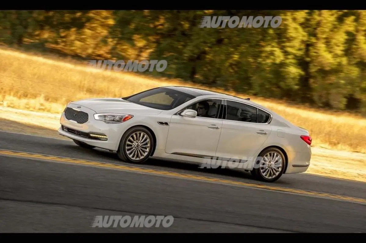 Kia K900: l'ammiraglia extra lusso parla coreano (9)