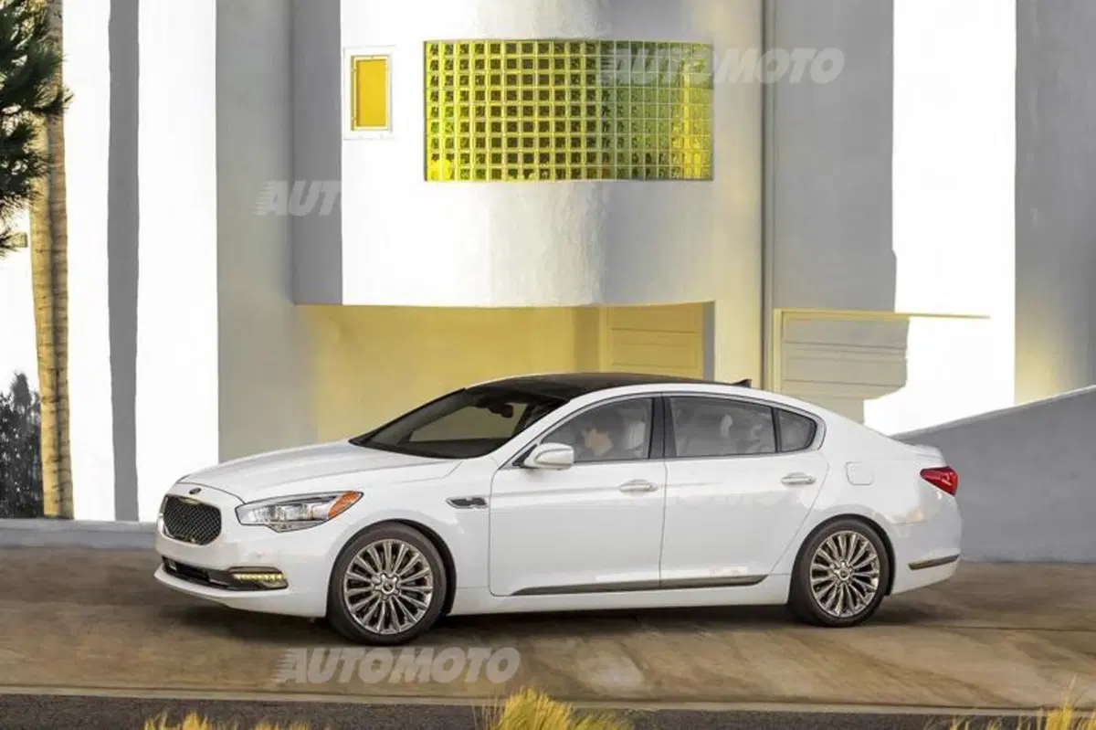 Kia K900: l'ammiraglia extra lusso parla coreano (14)