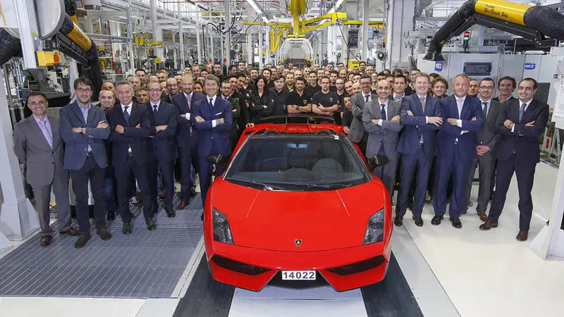Lamborghini Gallardo: prodotto l'ultimo esemplare. Dal 2014 la nuova V10