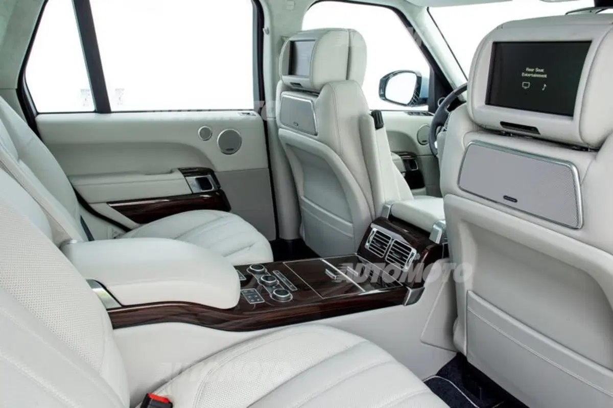 Range Rover Hybrid (25)