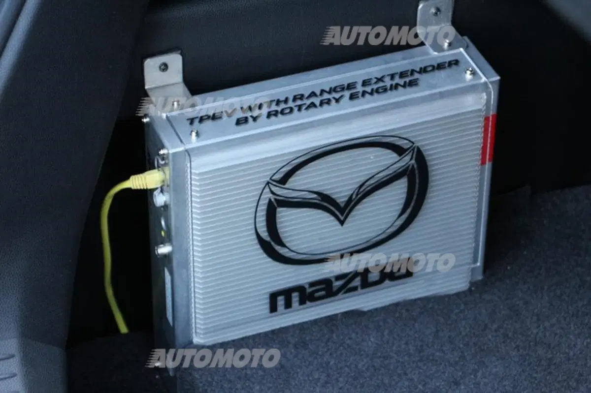 Mazda2 EV (21)