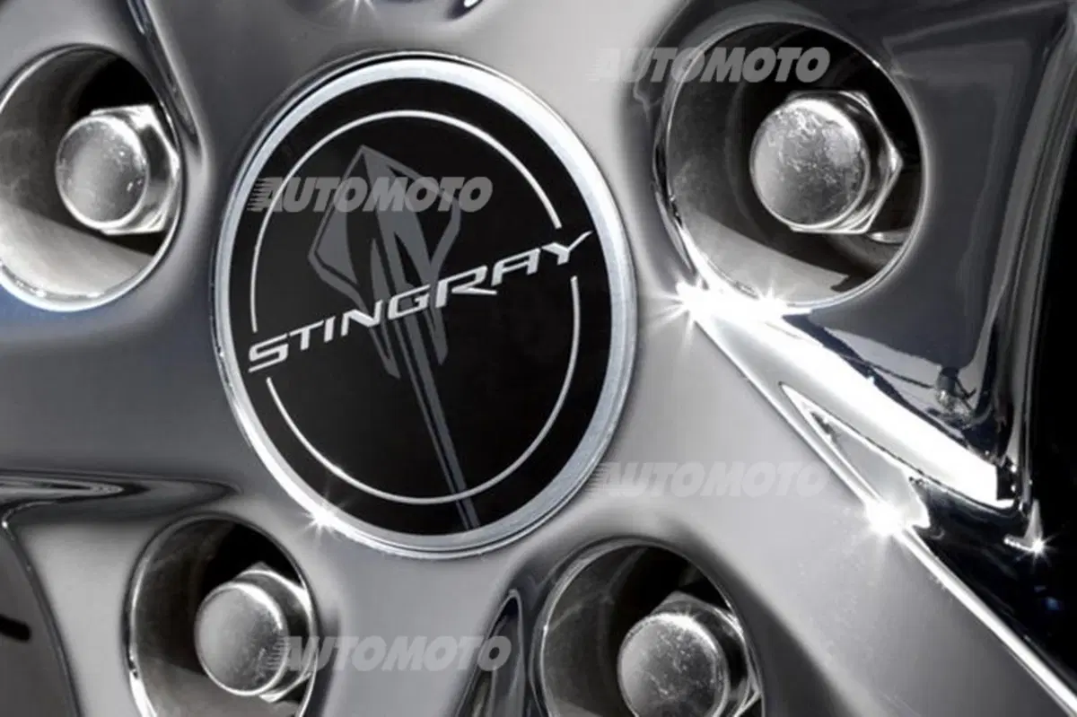 Corvette Stingray Premiere Edition Convertible (8)