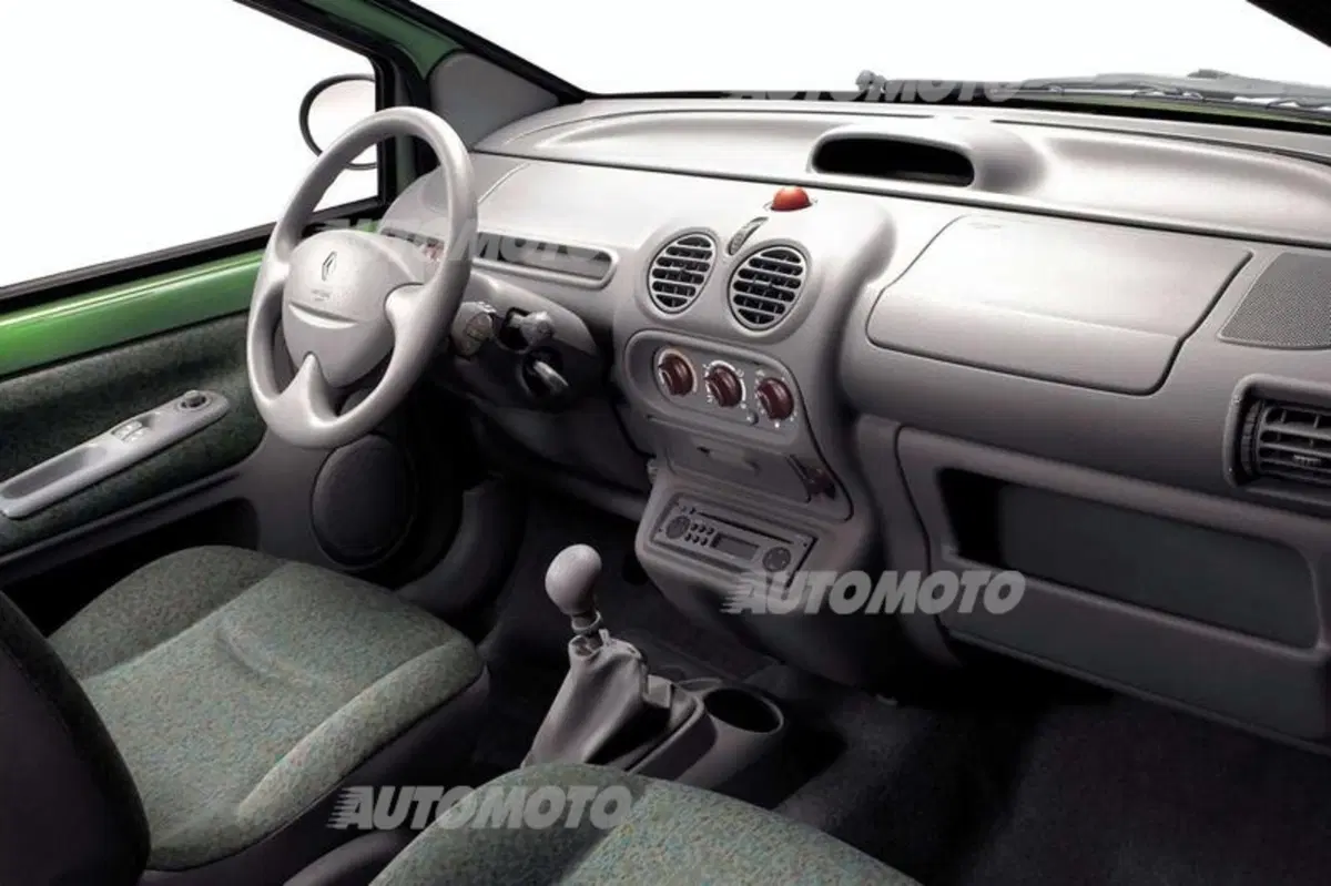 Dubreil, Renault: «La prima Twingo è stata rivoluzionaria e lo sarà anche la prossima» (16)