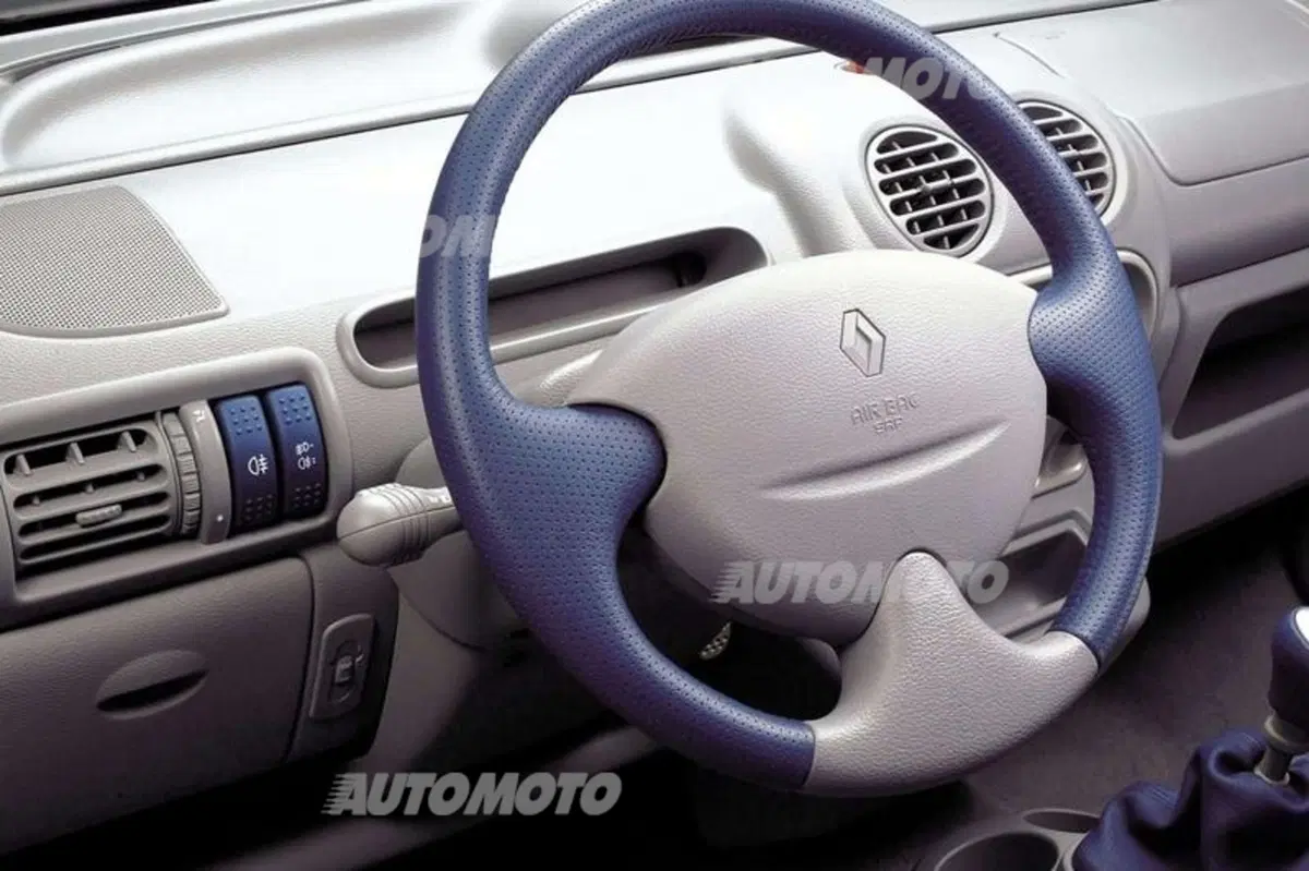 Dubreil, Renault: «La prima Twingo è stata rivoluzionaria e lo sarà anche la prossima» (17)