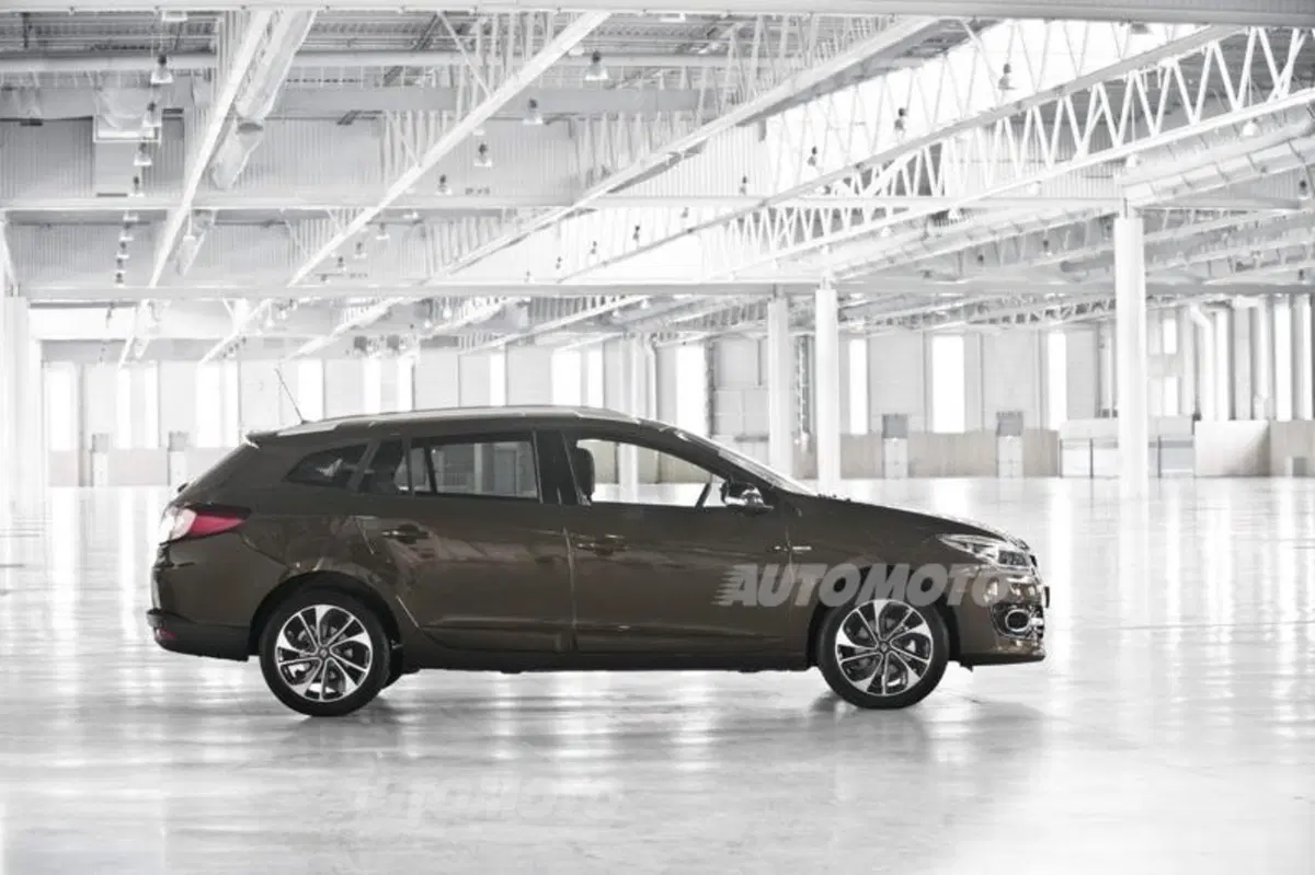 Renault Mégane restyling: i prezzi (8)