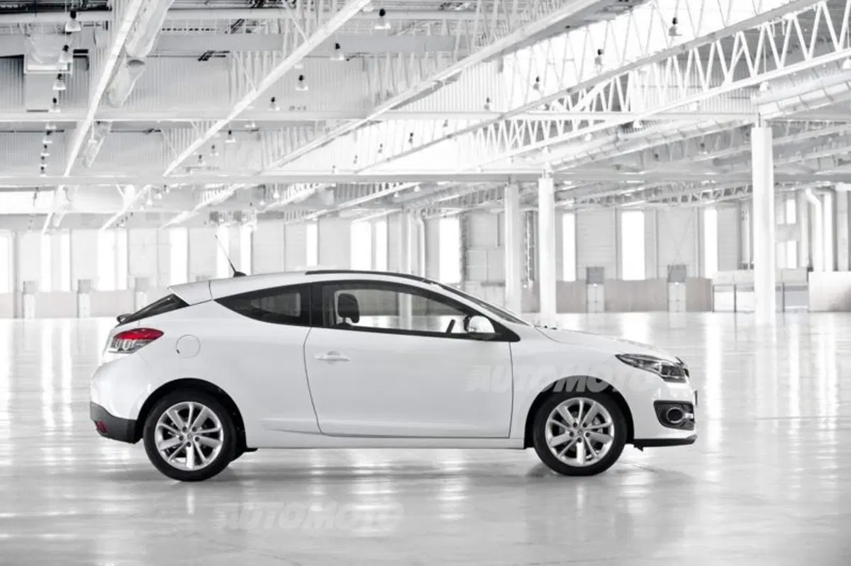 Renault Mégane restyling: i prezzi (11)