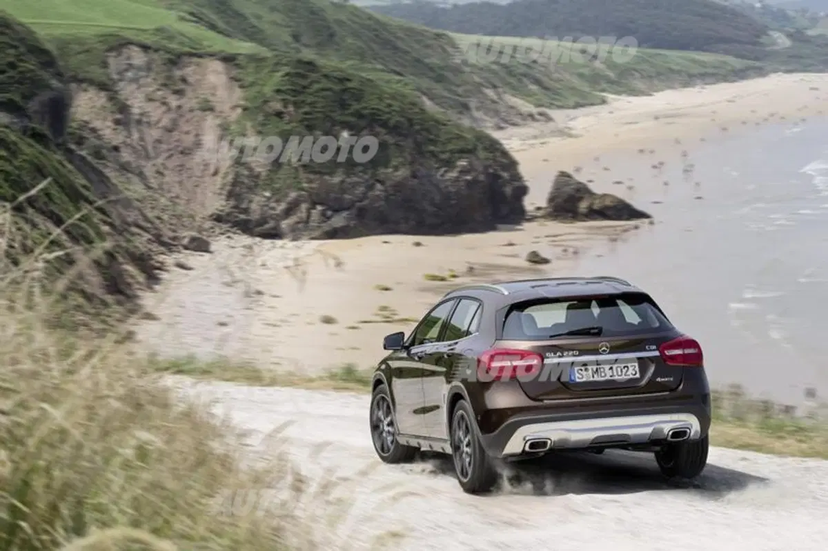 Mercedes-Benz GLA: quanto costa (3)
