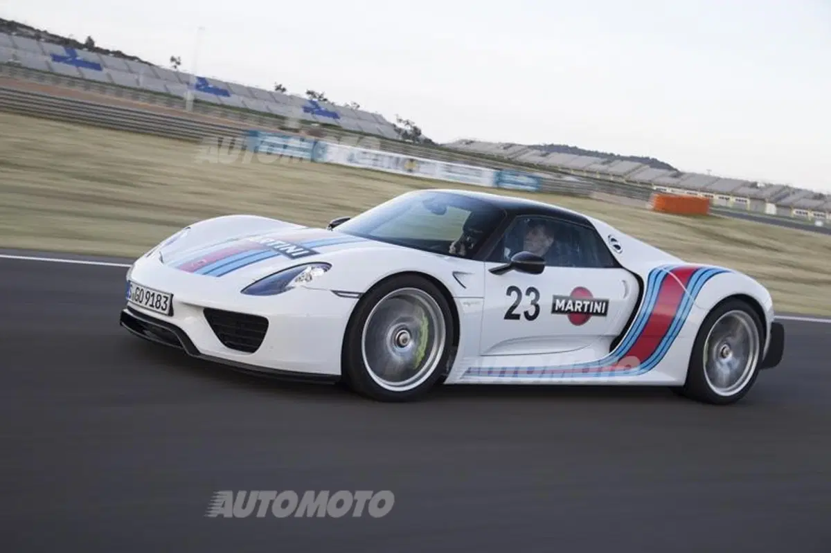Porsche 918 Spyder (6)