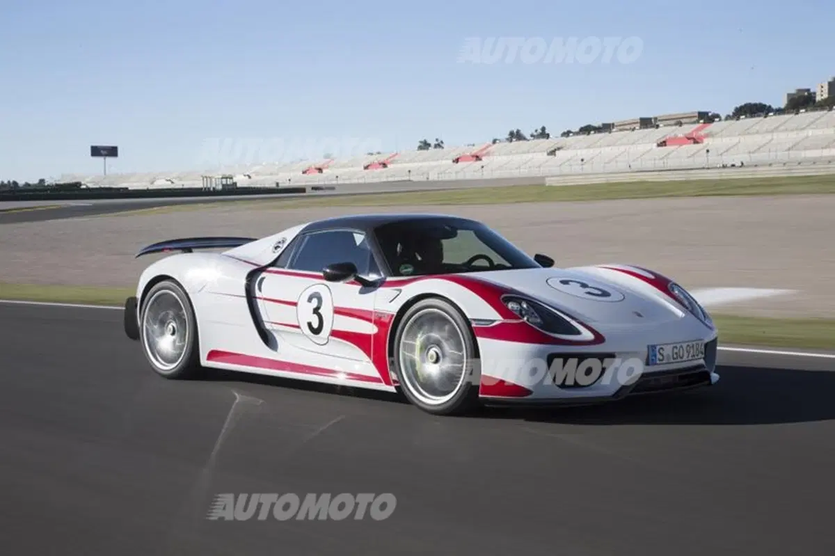 Porsche 918 Spyder (16)