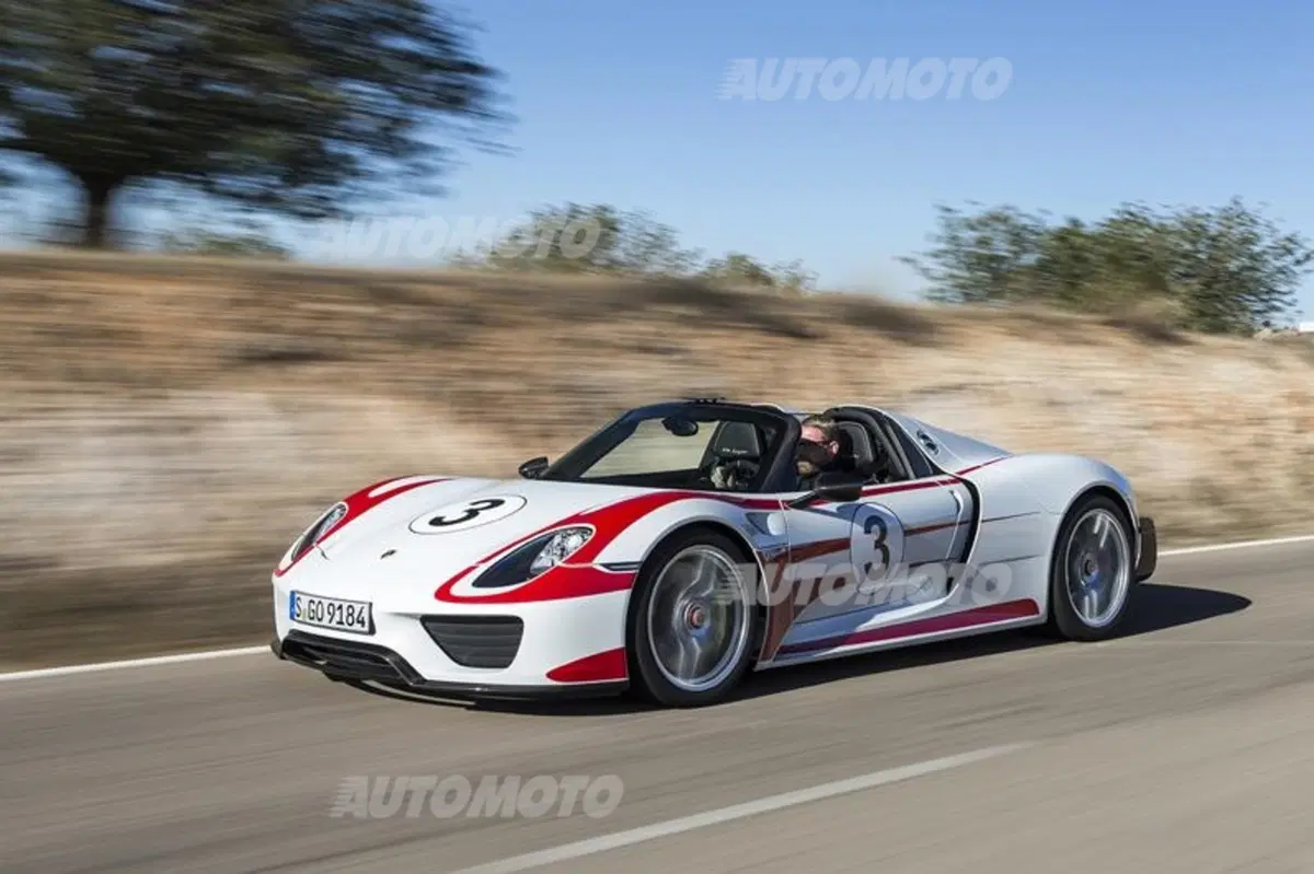 Porsche 918 Spyder (36)
