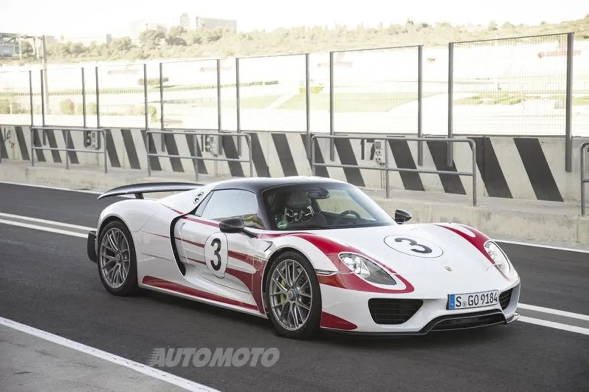 Porsche 918 Spyder (44)