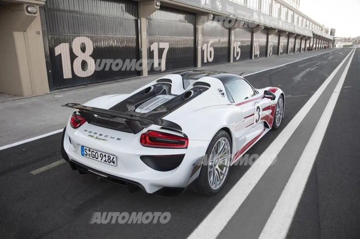 Porsche 918 Spyder (45)