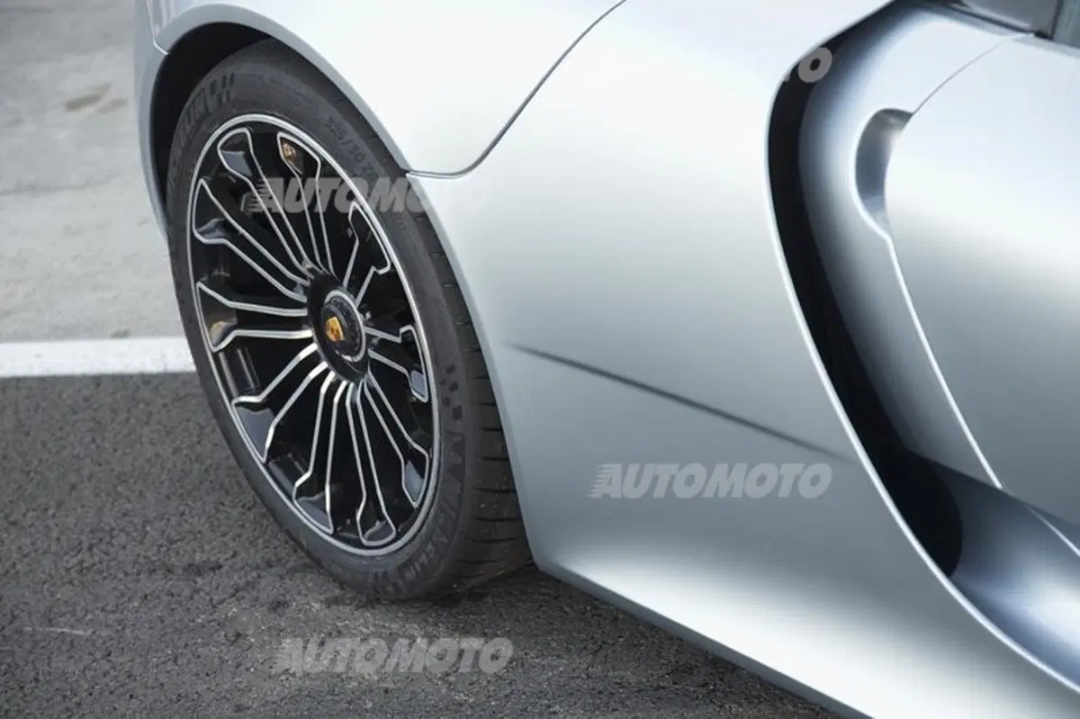 Porsche 918 Spyder (59)