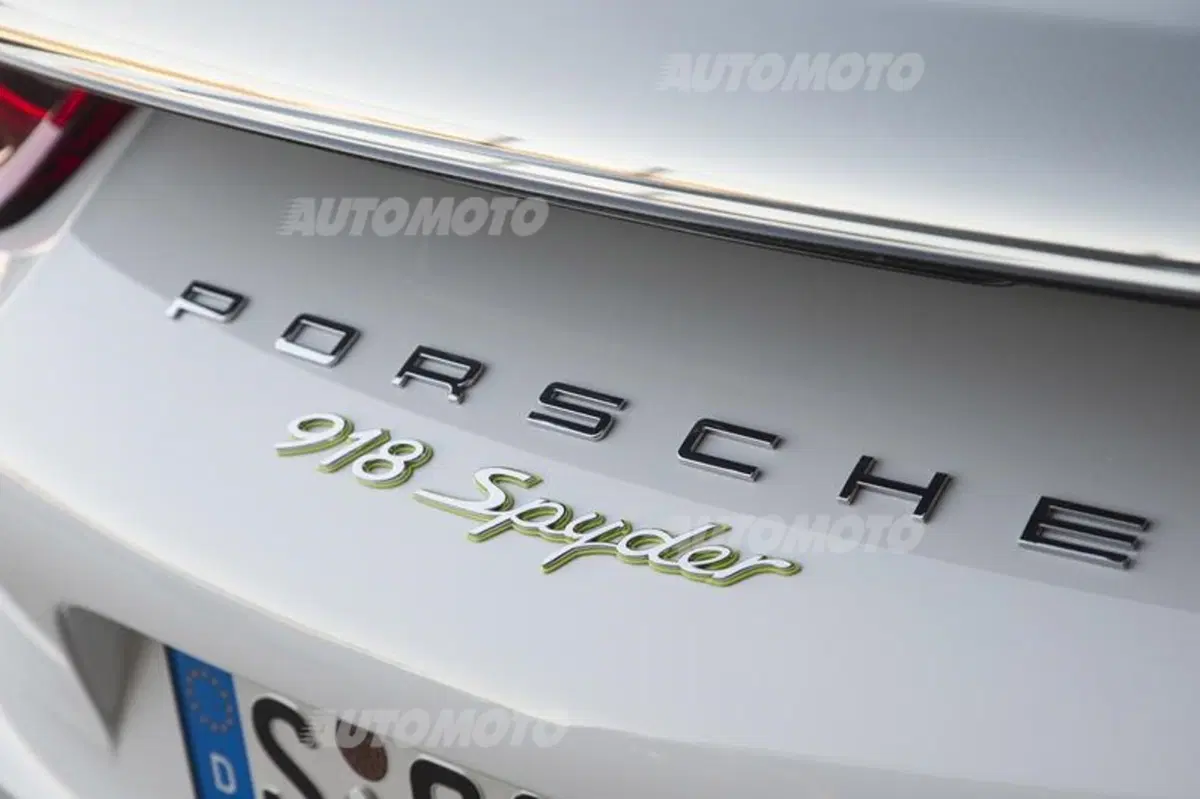 Porsche 918 Spyder (60)
