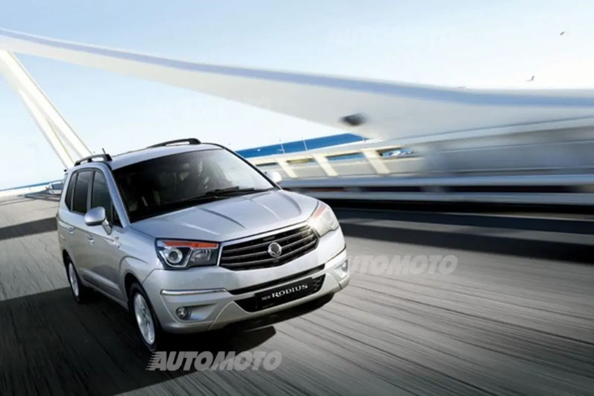 Nuova SsangYong Rodius: la monovolume coreana extra-large torna in Italia (2)