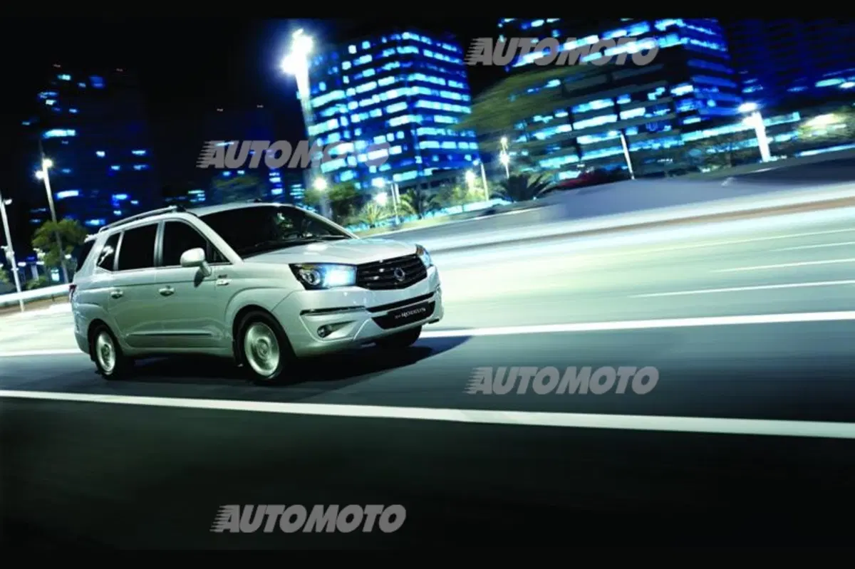 Nuova SsangYong Rodius: la monovolume coreana extra-large torna in Italia (5)