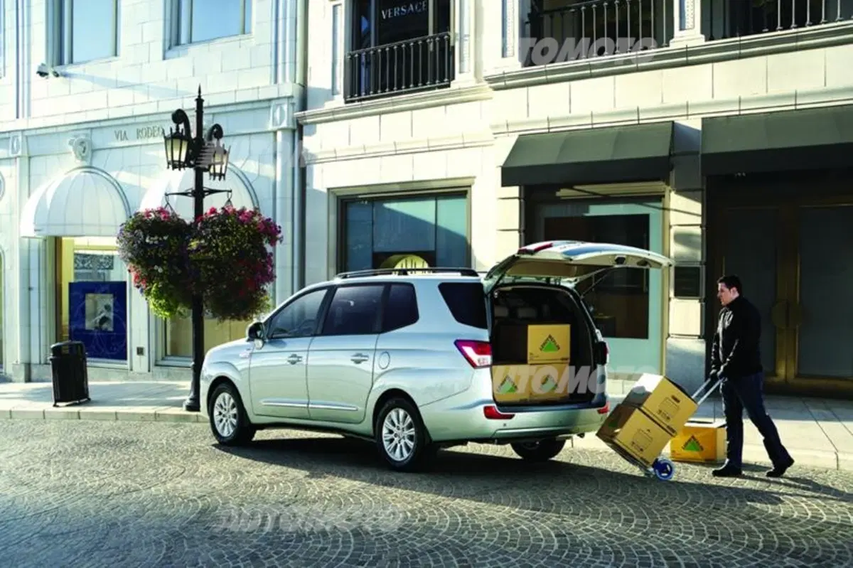 Nuova SsangYong Rodius: la monovolume coreana extra-large torna in Italia (12)