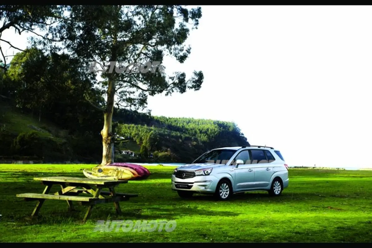 Nuova SsangYong Rodius: la monovolume coreana extra-large torna in Italia (14)