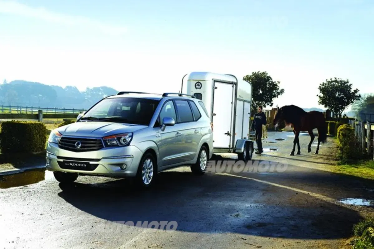 Nuova SsangYong Rodius: la monovolume coreana extra-large torna in Italia (15)