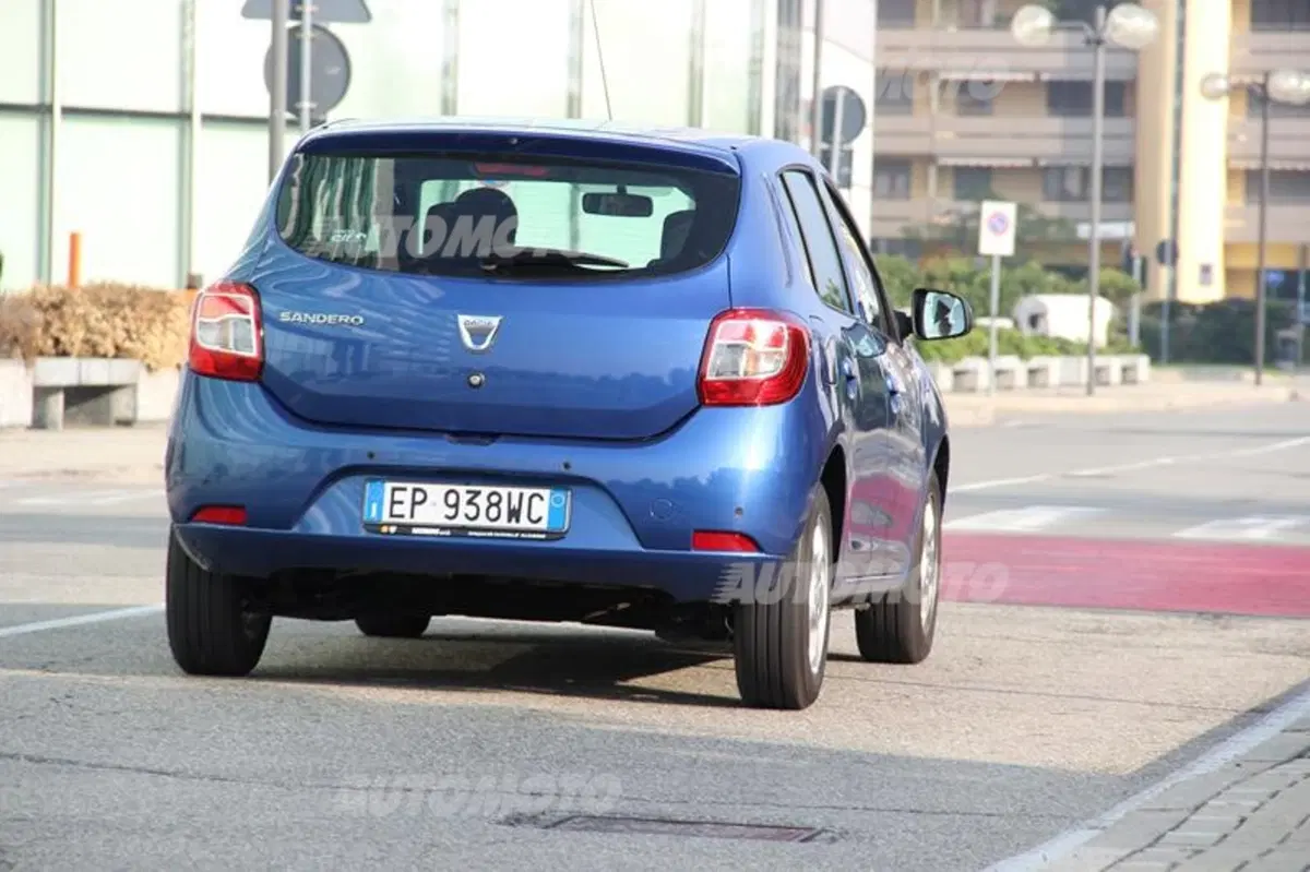 Dacia Sandero 1.2 GPL (4)