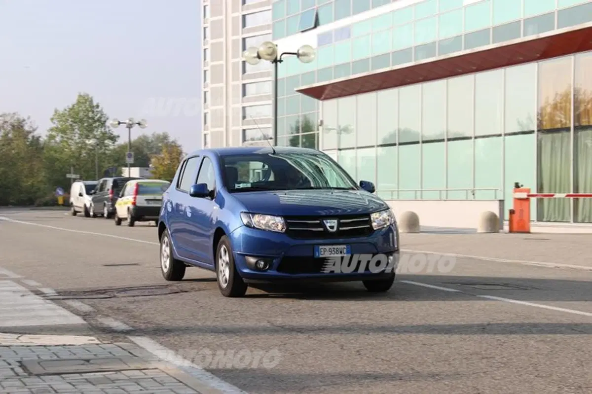 Dacia Sandero 1.2 GPL (6)
