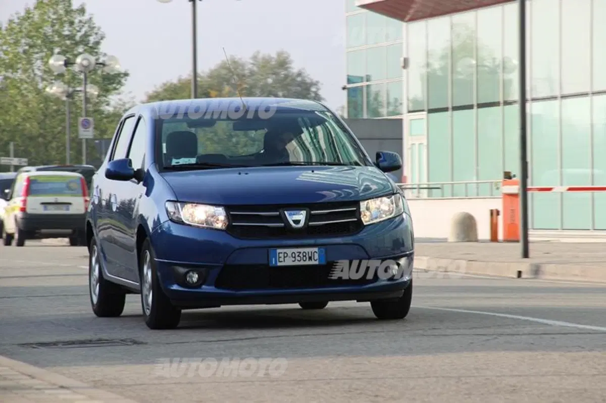 Dacia Sandero 1.2 GPL (8)