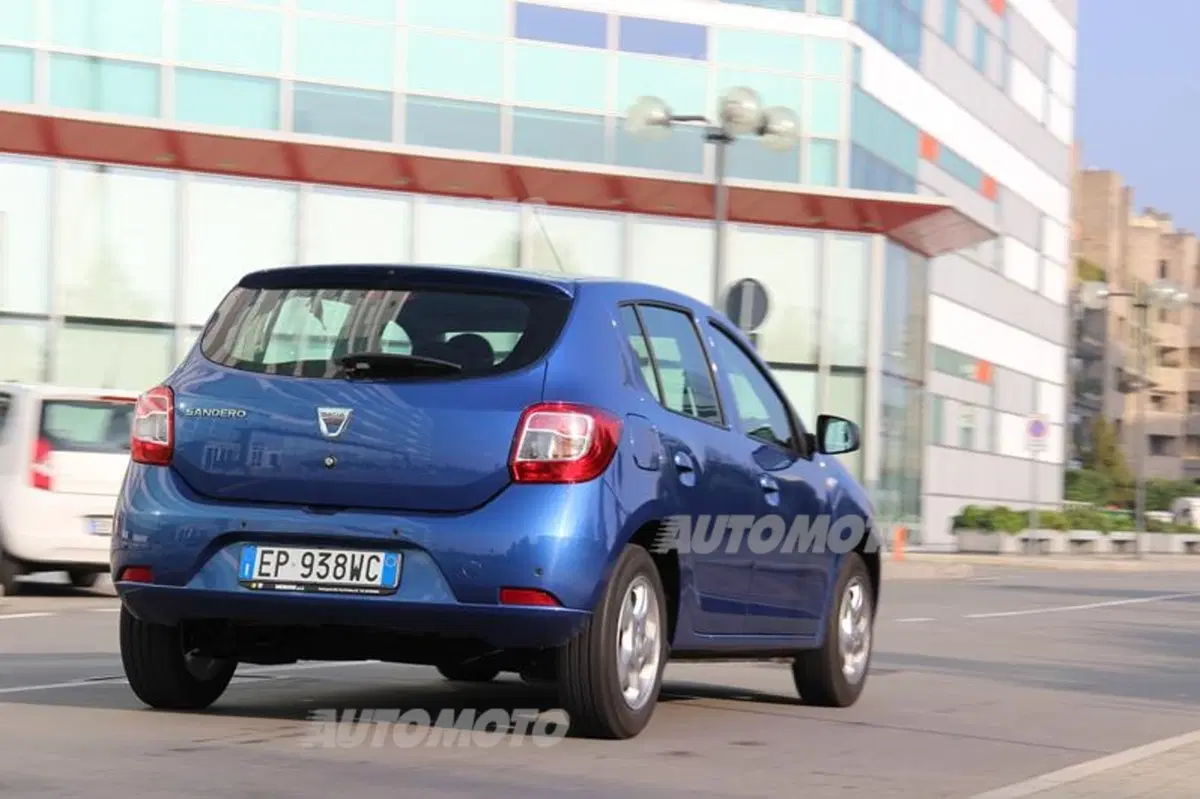 Dacia Sandero 1.2 GPL (11)
